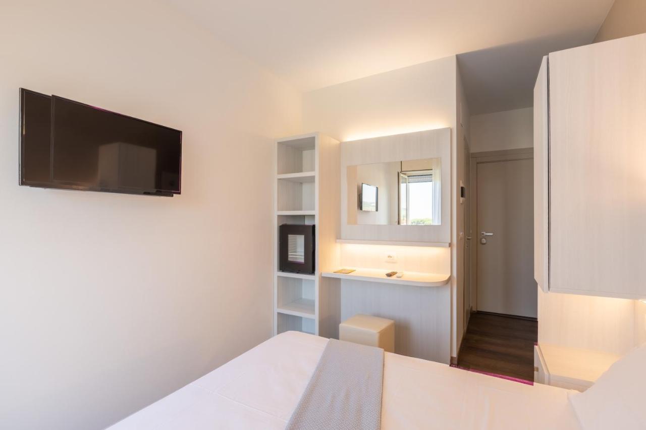 Hotel Corfu Pineto Bagian luar foto